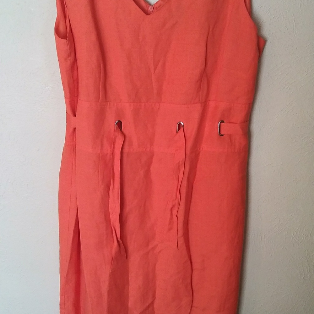 Dress - Picture 2 of 3